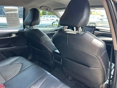 Used 2022 Toyota Camry SE FWD image 37