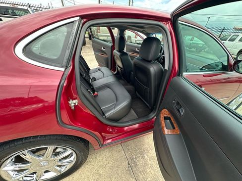 Used 2005 Buick LaCrosse CXS w/ Chrome Appearance Package FWD image 21