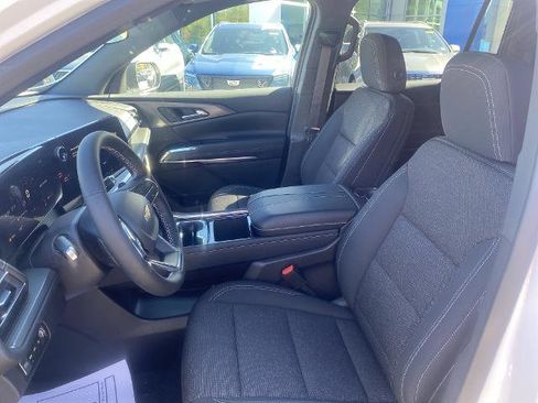 New 2026 Chevrolet Traverse LT image 12