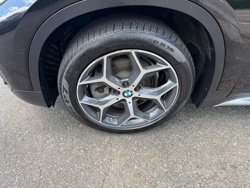 Used 2019 BMW X1 xDrive28i w/ Convenience Package AWD/4WD image 9