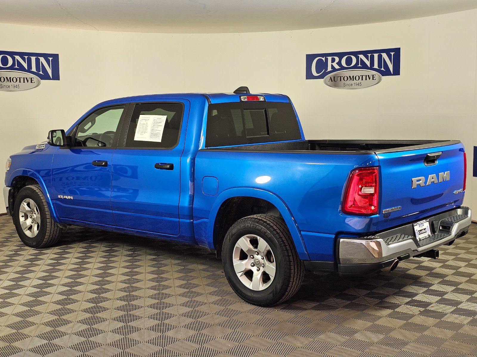 Used 2025 RAM 1500 Big Horn AWD/4WD image 32