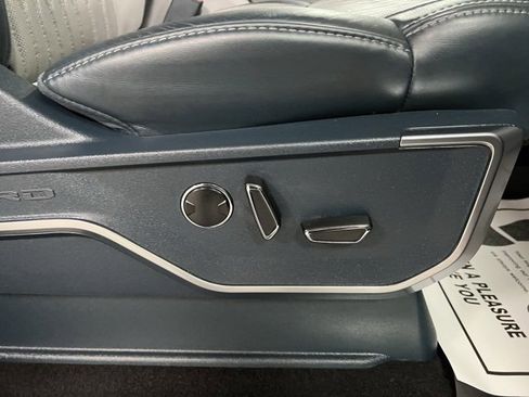 Used 2023 Ford F150 Limited image 57