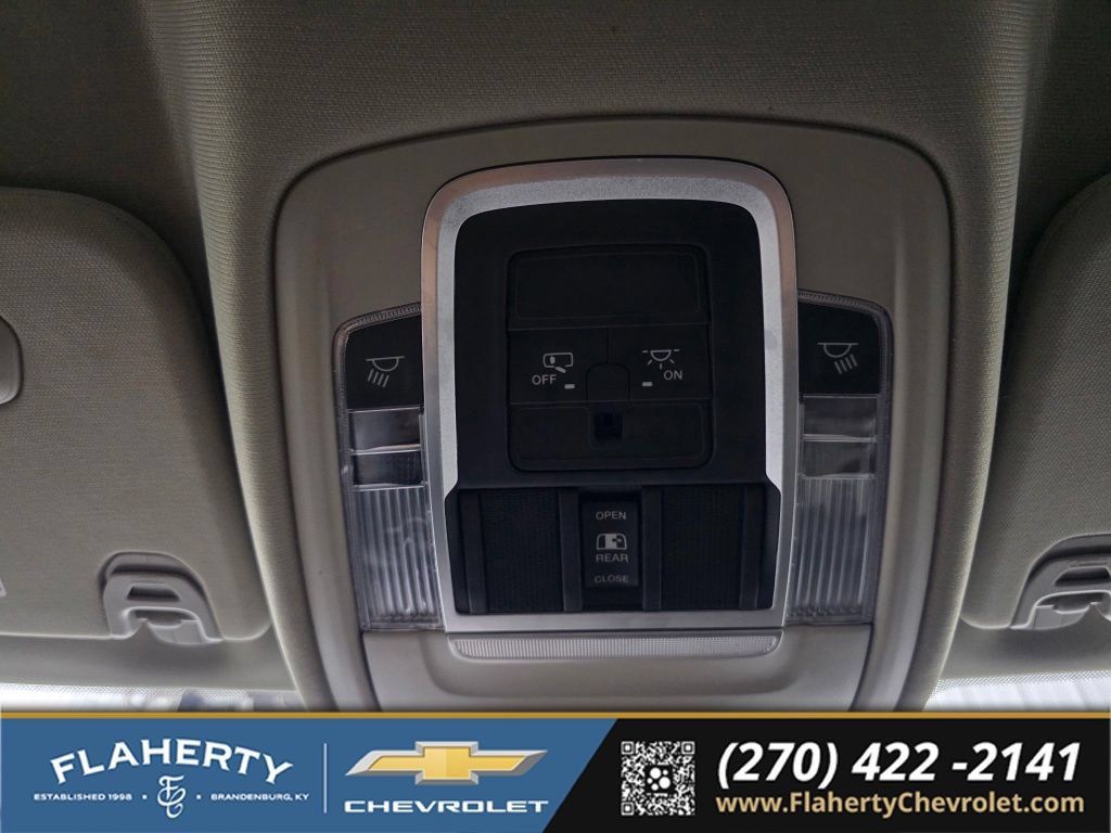 Used 2022 RAM 1500 Laramie AWD/4WD image 30