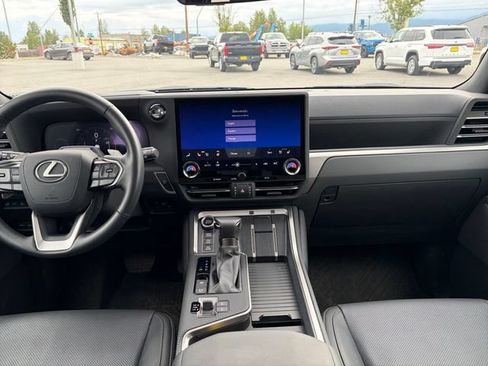 Certified 2025 Lexus GX 550 AWD/4WD image 15
