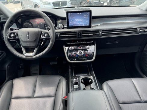Used 2022 Lincoln Corsair AWD w/ Equipment Group 101A image 9