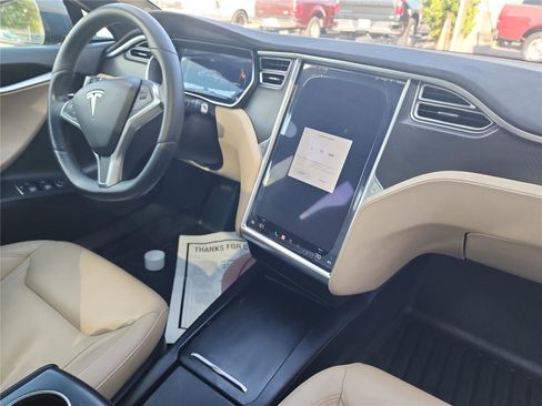 Used 2016 Tesla Model S 90D image 22