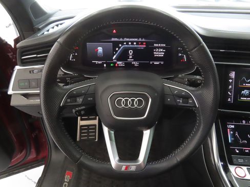 Used 2020 Audi SQ7 Premium Plus w/ SQ7 Black Optic Package image 19
