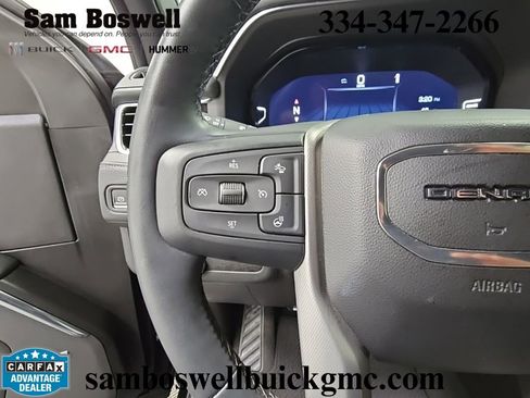 Used 2023 GMC Yukon Denali AWD/4WD image 25