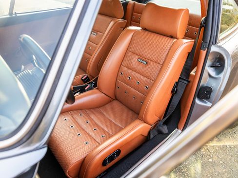 Used 1989 Porsche 911 Carrera 4 image 37