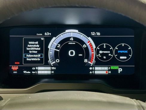 New 2024 Toyota Tundra Platinum image 11