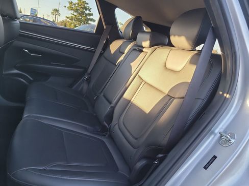 Used 2023 Hyundai Tucson SEL w/ Convenience Package image 11