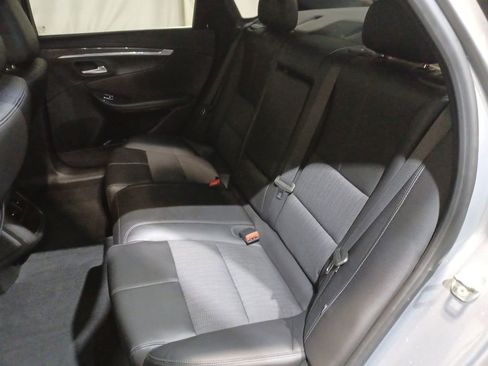 Used 2018 Chevrolet Impala LT image 23
