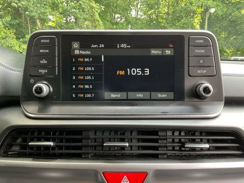 Used 2021 Kia Telluride S FWD image 21