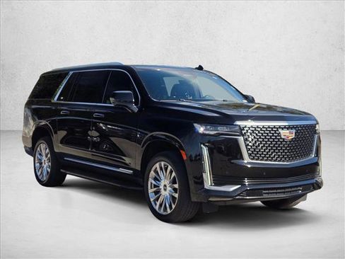 Used 2022 Cadillac Escalade ESV Premium Luxury image 3