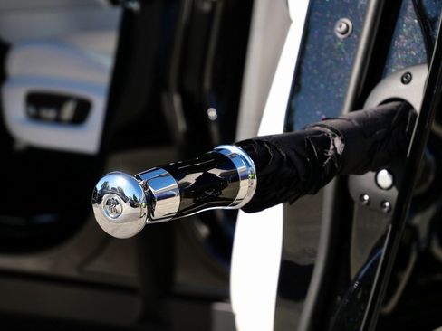 Certified 2022 Rolls-Royce Cullinan Black Badge image 6