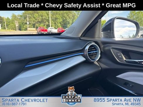 Used 2024 Chevrolet Trax LT FWD image 21