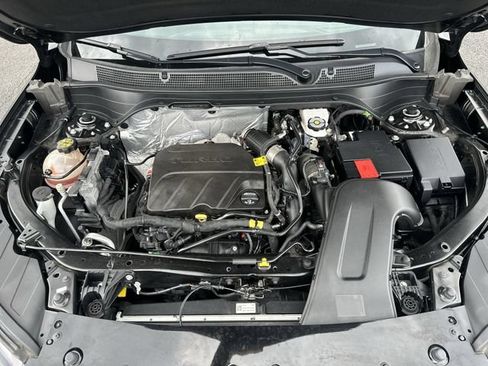 Used 2024 Chevrolet Trax ACTIV w/ Sunroof Package FWD image 20