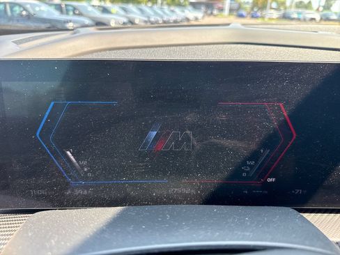 Used 2023 BMW XM AWD/4WD image 15