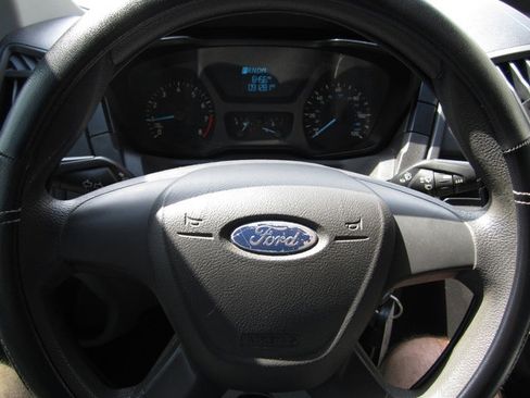 Used 2017 Ford Transit 350 XL image 9