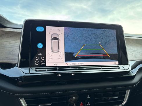 New 2026 Volkswagen Atlas SE FWD image 23