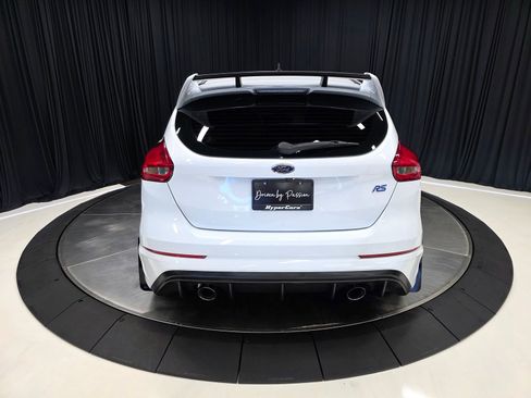 Used 2017 Ford Focus RS AWD/4WD image 12