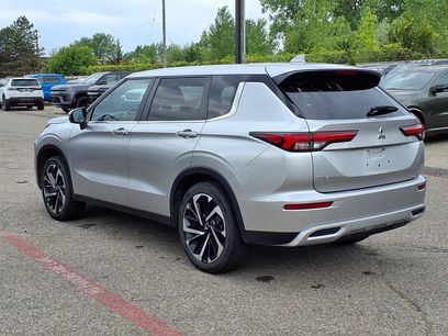 Used 2024 Mitsubishi Outlander SE