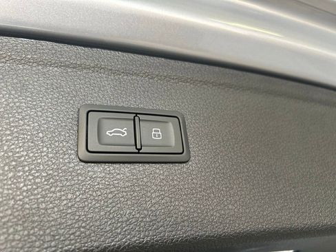 Used 2023 Audi Q5 2.0T Premium w/ Convenience Package image 45