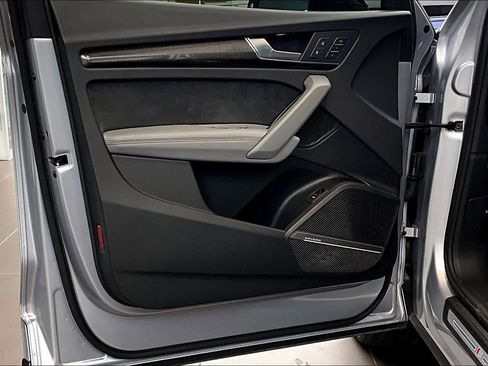 Certified 2025 Audi SQ5 Premium Plus w/ Premium Plus Package image 20