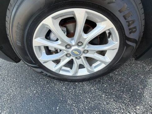 Used 2018 Chevrolet Equinox LT w/ Sun & Infotainment Package AWD/4WD image 16