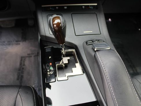 Used 2015 Lexus ES 350 w/ Luxury Package image 25