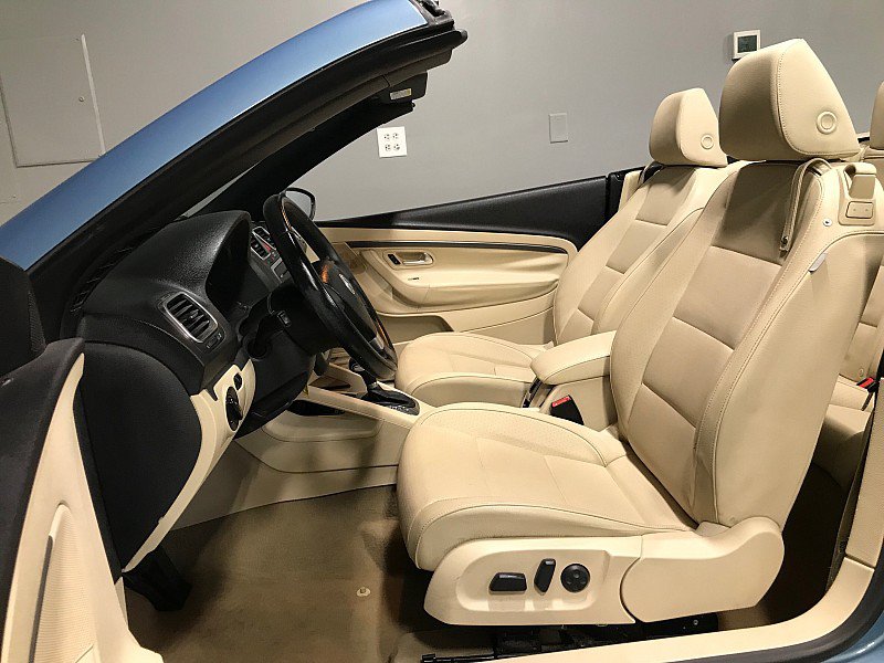 Used 2009 Volkswagen Eos Komfort FWD image 19