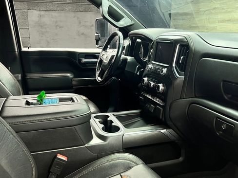 Used 2021 GMC Sierra 3500 AT4 w/ AT4 Premium Plus Package AWD/4WD image 5