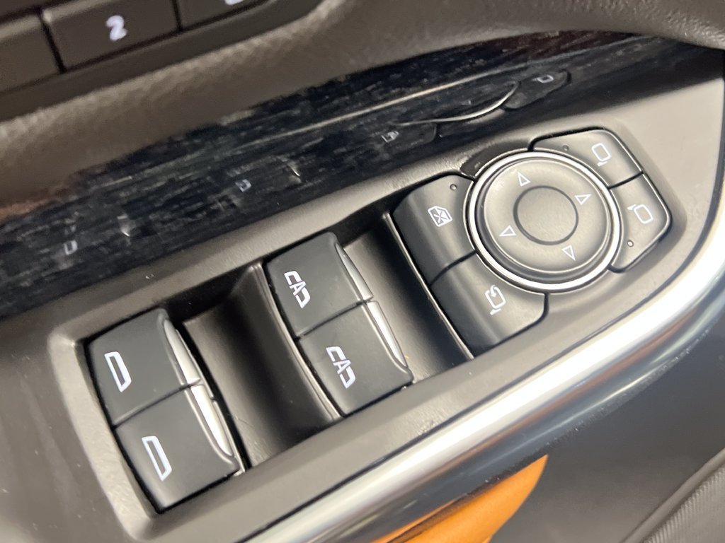 Used 2024 Cadillac XT4 Sport AWD/4WD image 34