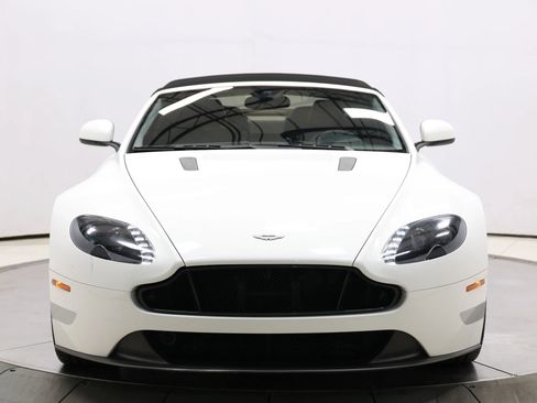 Used 2016 Aston Martin V8 Vantage GT RWD image 84