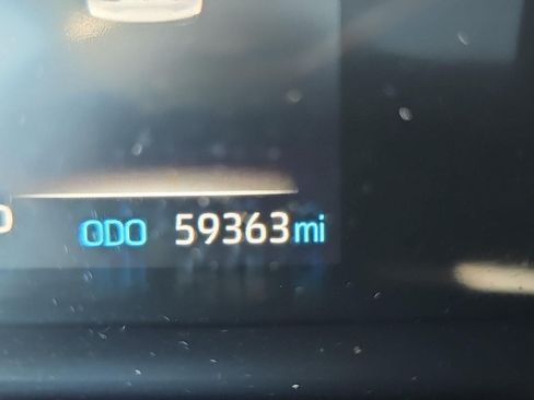 Used 2024 Toyota Sienna XLE FWD image 9