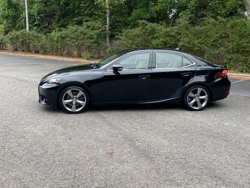 Used 2014 Lexus IS 350 w/ Navigation Package RWD image 8