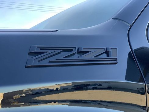 Used 2024 Chevrolet Silverado 1500 Custom Trail Boss w/ Dark Appearance Package image 30