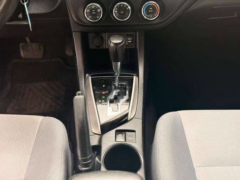 Used 2014 Toyota Corolla L FWD image 18