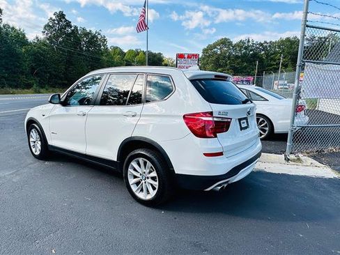 Used 2017 BMW X3 sDrive28i image 4