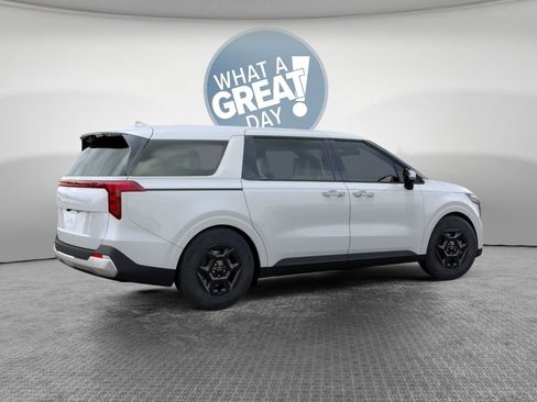 New 2026 Kia Carnival LX image 6