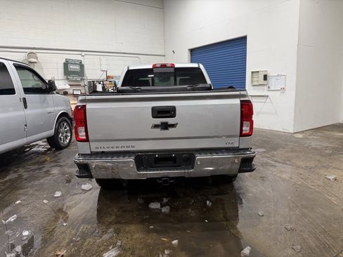 Used 2018 Chevrolet Silverado 1500 LTZ w/ LTZ Plus Package image 5