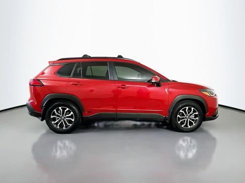 Used 2024 Toyota Corolla Cross SE image 4