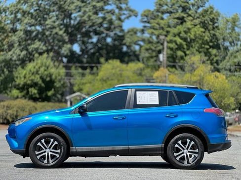 Used 2017 Toyota RAV4 LE w/ All Weather Liner Package FWD image 8