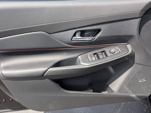 New 2026 Nissan Sentra SR FWD image 9