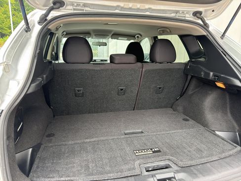 Used 2019 Nissan Rogue Sport S FWD image 14