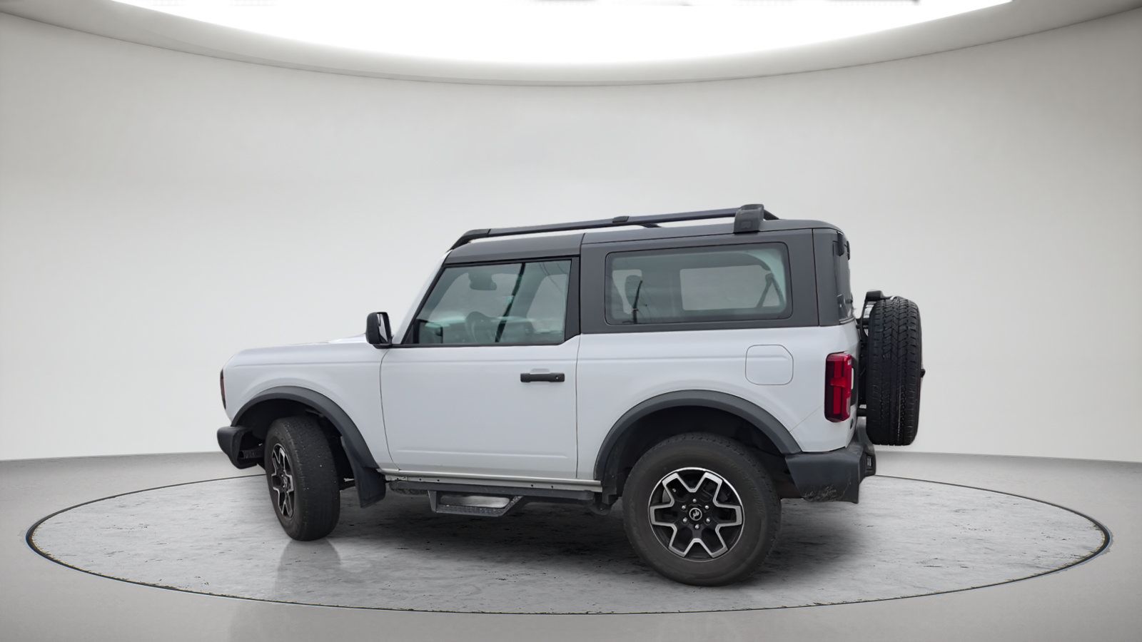 Certified 2022 Ford Bronco 2-Door AWD/4WD image 3