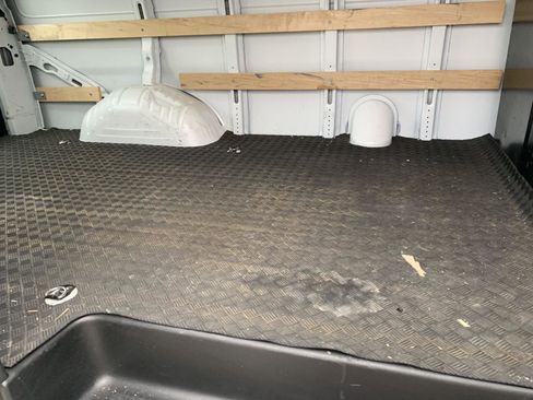 Used 2024 Chevrolet Express 2500 w/ Driver Convenience Package image 27