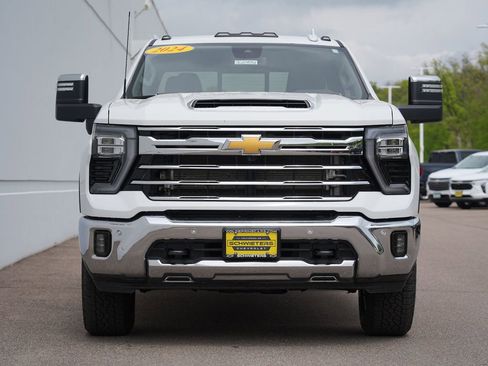 Used 2024 Chevrolet Silverado 3500 LTZ w/ LTZ Plus Package AWD/4WD image 8