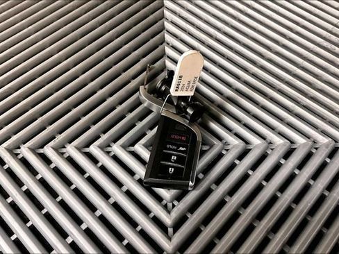 Used 2024 Acura RDX A-Spec image 10