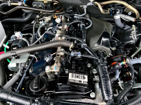 Used 2025 Toyota Tacoma TRD Sport RWD image 32